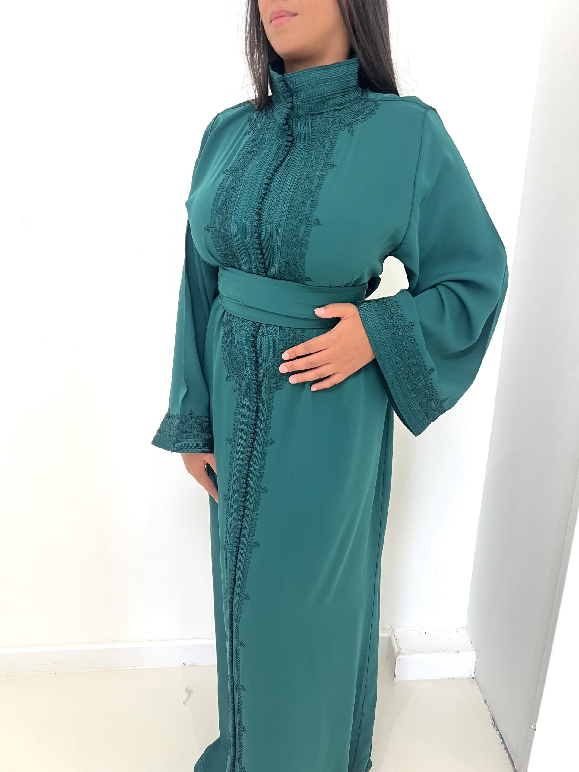 Caftan en crêpe vert royale